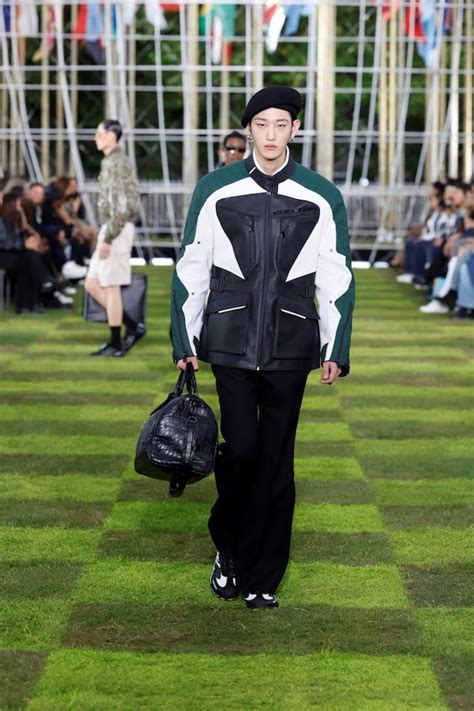 louis vuitton shows|Louis Vuitton spring summer 2025.